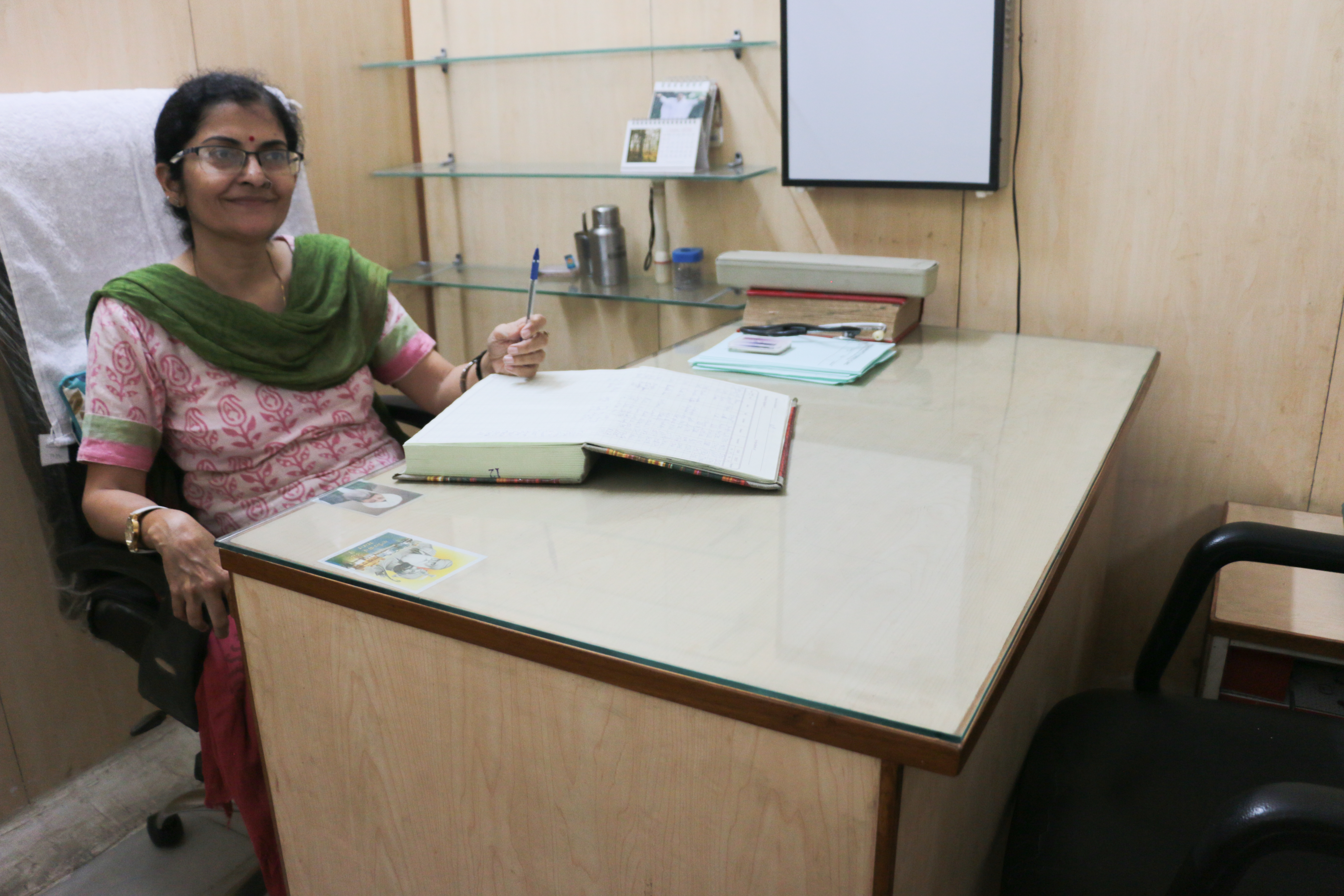 dr-manisha